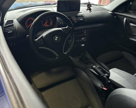 Синий БМВ 1 Серия, объемом двигателя 2 л и пробегом 250 тыс. км за 10500 $, фото 18 на Automoto.ua