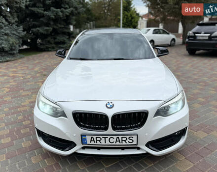Білий БМВ 2 Серія, об'ємом двигуна 2 л та пробігом 200 тис. км за 11900 $, фото 2 на Automoto.ua