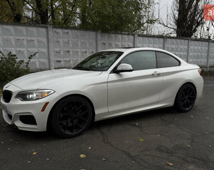 Белый БМВ 2 Серия, объемом двигателя 2 л и пробегом 133 тыс. км за 17500 $, фото 2 на Automoto.ua