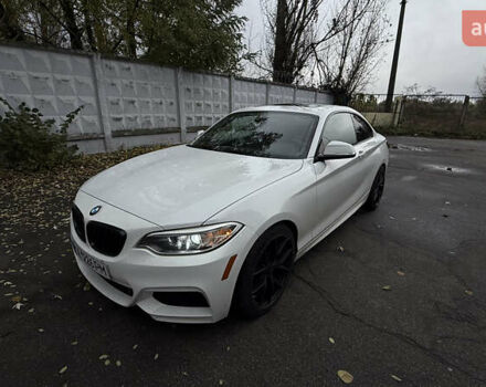 Белый БМВ 2 Серия, объемом двигателя 2 л и пробегом 133 тыс. км за 17500 $, фото 1 на Automoto.ua