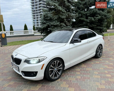 Білий БМВ 2 Серія, об'ємом двигуна 2 л та пробігом 200 тис. км за 11900 $, фото 1 на Automoto.ua