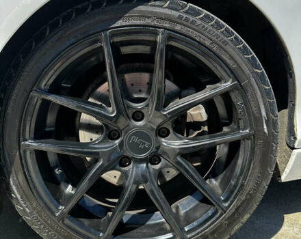 Белый БМВ 2 Серия, объемом двигателя 3 л и пробегом 119 тыс. км за 15000 $, фото 12 на Automoto.ua