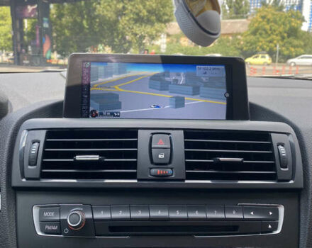 Белый БМВ 2 Серия, объемом двигателя 3 л и пробегом 119 тыс. км за 15000 $, фото 15 на Automoto.ua