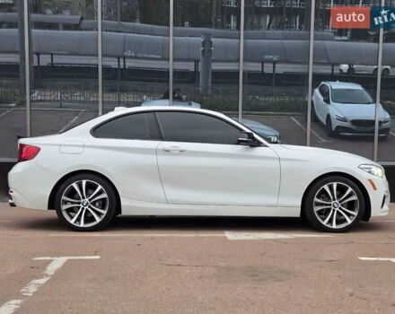 Белый БМВ 2 Серия, объемом двигателя 2 л и пробегом 194 тыс. км за 13500 $, фото 5 на Automoto.ua