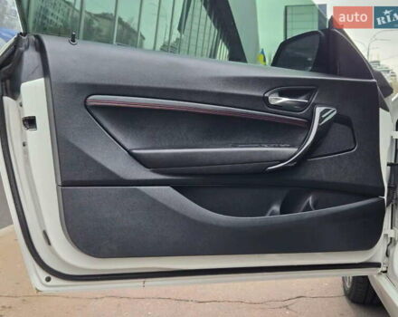 Белый БМВ 2 Серия, объемом двигателя 2 л и пробегом 194 тыс. км за 13500 $, фото 12 на Automoto.ua