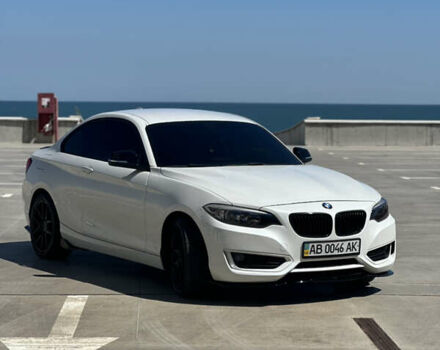 Белый БМВ 2 Серия, объемом двигателя 3 л и пробегом 119 тыс. км за 15000 $, фото 7 на Automoto.ua
