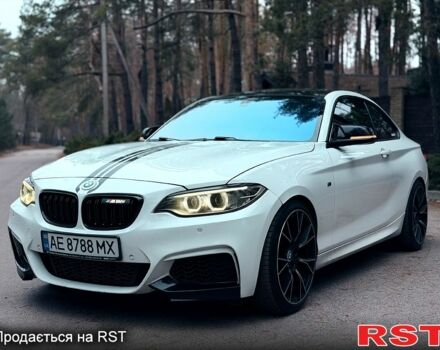 Белый БМВ 2 Серия, объемом двигателя 3 л и пробегом 200 тыс. км за 16500 $, фото 2 на Automoto.ua