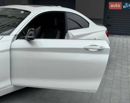 Белый БМВ 2 Серия, объемом двигателя 2 л и пробегом 120 тыс. км за 14800 $, фото 19 на Automoto.ua
