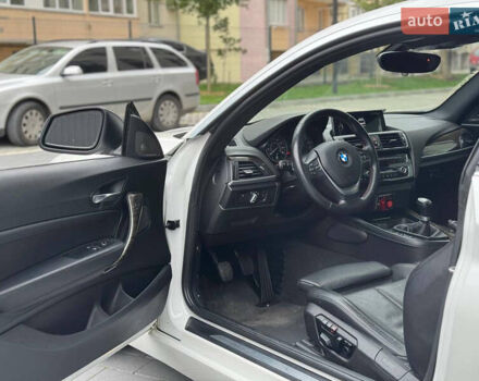 Білий БМВ 2 Серія, об'ємом двигуна 2 л та пробігом 117 тис. км за 15500 $, фото 24 на Automoto.ua