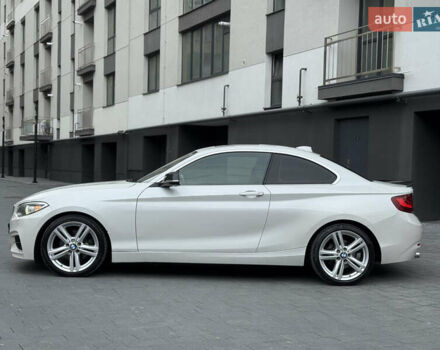 Белый БМВ 2 Серия, объемом двигателя 2 л и пробегом 117 тыс. км за 14500 $, фото 5 на Automoto.ua