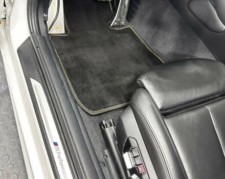 Белый БМВ 2 Серия, объемом двигателя 2.98 л и пробегом 202 тыс. км за 19000 $, фото 6 на Automoto.ua