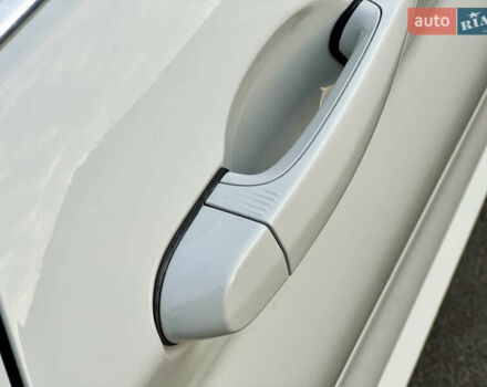 Белый БМВ 2 Серия, объемом двигателя 2 л и пробегом 111 тыс. км за 18000 $, фото 17 на Automoto.ua