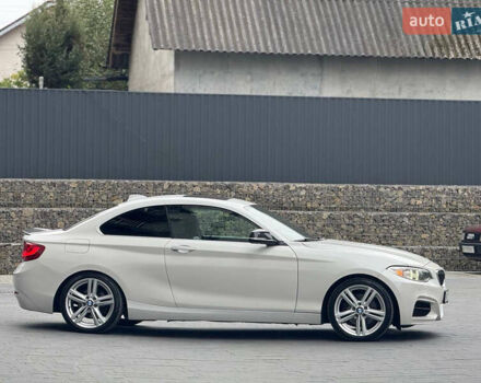 Белый БМВ 2 Серия, объемом двигателя 2 л и пробегом 120 тыс. км за 14800 $, фото 4 на Automoto.ua