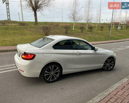 Белый БМВ 2 Серия, объемом двигателя 2 л и пробегом 104 тыс. км за 15300 $, фото 11 на Automoto.ua