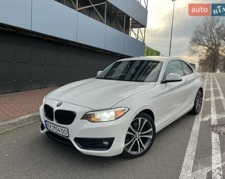 Белый БМВ 2 Серия, объемом двигателя 2 л и пробегом 104 тыс. км за 15300 $, фото 1 на Automoto.ua