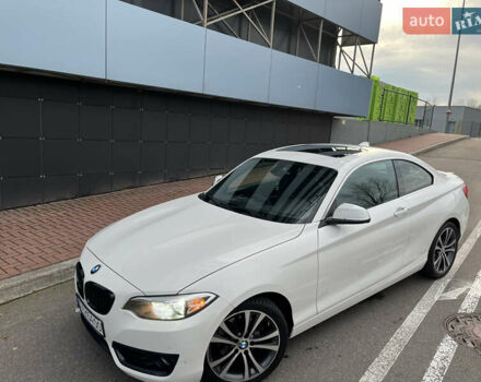 Белый БМВ 2 Серия, объемом двигателя 2 л и пробегом 104 тыс. км за 15300 $, фото 4 на Automoto.ua