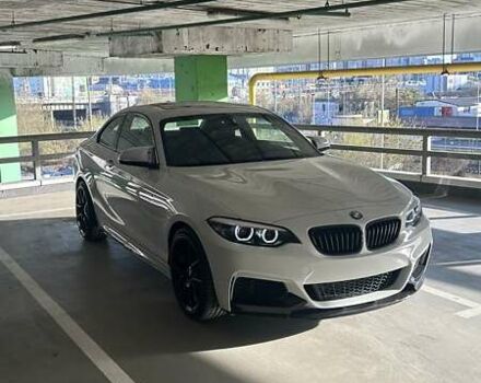 Белый БМВ 2 Серия, объемом двигателя 2 л и пробегом 21 тыс. км за 15000 $, фото 4 на Automoto.ua