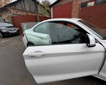 Белый БМВ 2 Серия, объемом двигателя 2 л и пробегом 21 тыс. км за 15000 $, фото 13 на Automoto.ua