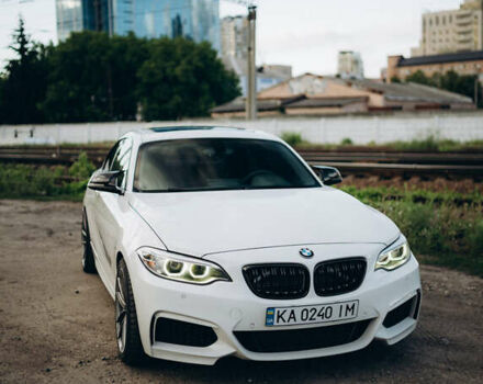 Белый БМВ 2 Серия, объемом двигателя 3 л и пробегом 160 тыс. км за 25500 $, фото 1 на Automoto.ua