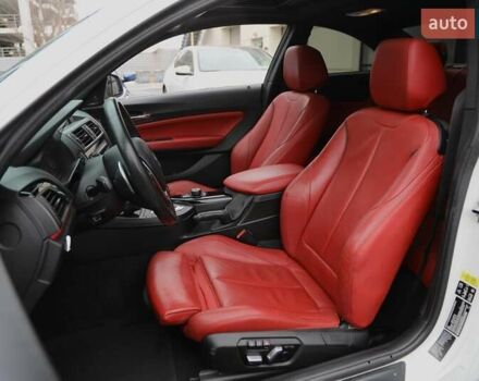 Белый БМВ 2 Серия, объемом двигателя 2 л и пробегом 116 тыс. км за 17500 $, фото 8 на Automoto.ua