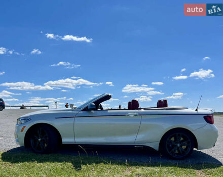 Белый БМВ 2 Серия, объемом двигателя 3 л и пробегом 43 тыс. км за 35230 $, фото 4 на Automoto.ua