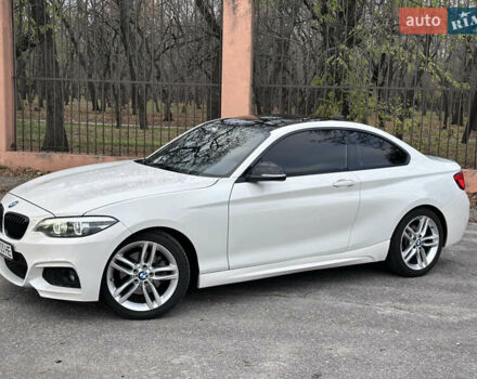 Белый БМВ 2 Серия, объемом двигателя 2 л и пробегом 99 тыс. км за 17500 $, фото 1 на Automoto.ua