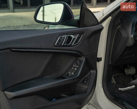 Белый БМВ 2 Серия, объемом двигателя 2 л и пробегом 41 тыс. км за 24900 $, фото 40 на Automoto.ua