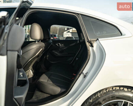 Белый БМВ 2 Серия, объемом двигателя 2 л и пробегом 41 тыс. км за 24900 $, фото 38 на Automoto.ua