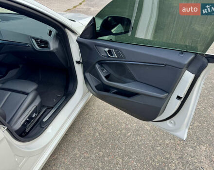 БМВ 2 Серия 2023 в Киеве на Automoto.ua Белый БМВ 2 Серия, объемом двигателя 2 л и пробегом 9 тыс. км за 36800 $, фото 52 на Automoto.ua