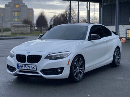 Білий БМВ 2 Серія, об'ємом двигуна 2 л та пробігом 217 тис. км за 12900 $, фото 1 на Automoto.ua