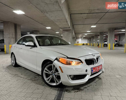 Белый БМВ 2 Серия, объемом двигателя 2 л и пробегом 152 тыс. км за 9999 $, фото 1 на Automoto.ua