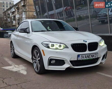Белый БМВ 2 Серия, объемом двигателя 2 л и пробегом 194 тыс. км за 13500 $, фото 1 на Automoto.ua