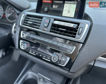 Серый БМВ 2 Серия, объемом двигателя 2 л и пробегом 82 тыс. км за 18000 $, фото 35 на Automoto.ua