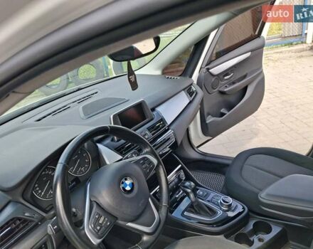Белый БМВ 2 Series Active Tourer, объемом двигателя 1.6 л и пробегом 285 тыс. км за 6000 $, фото 5 на Automoto.ua