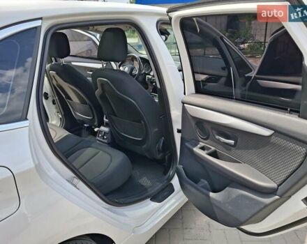 Белый БМВ 2 Series Active Tourer, объемом двигателя 1.6 л и пробегом 285 тыс. км за 6000 $, фото 10 на Automoto.ua