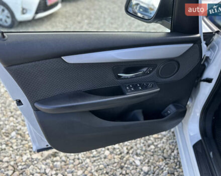 Білий БМВ 2 Series Active Tourer, об'ємом двигуна 2 л та пробігом 311 тис. км за 13500 $, фото 14 на Automoto.ua
