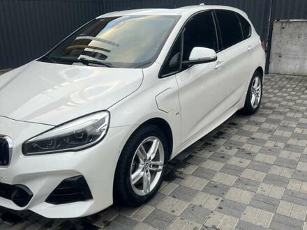 Белый БМВ 2 Series Active Tourer, объемом двигателя 1.5 л и пробегом 80 тыс. км за 23800 $, фото 1 на Automoto.ua