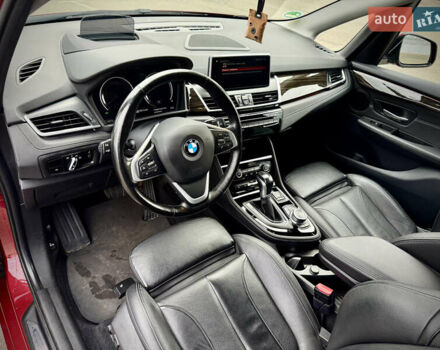 Красный БМВ 2 Series Active Tourer, объемом двигателя 1.5 л и пробегом 54 тыс. км за 30999 $, фото 11 на Automoto.ua