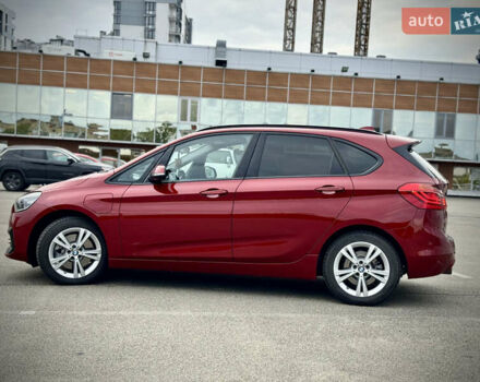 БМВ 2 Series Active Tourer 2020 в Киеве на Automoto.ua Красный БМВ 2 Series Active Tourer, объемом двигателя 1.5 л и пробегом 52 тыс. км за 31500 $, фото 10 на Automoto.ua