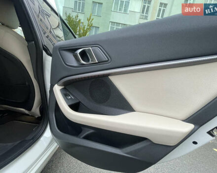 Білий БМВ 2 Series Gran Coupe, об'ємом двигуна 2 л та пробігом 22 тис. км за 25000 $, фото 27 на Automoto.ua