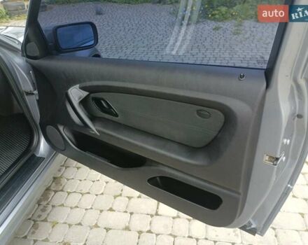 Серый БМВ 3 Series Coupe, объемом двигателя 1.8 л и пробегом 200 тыс. км за 4200 $, фото 3 на Automoto.ua