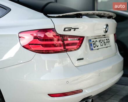 Білий БМВ 3 Серія ГТ, об'ємом двигуна 2 л та пробігом 172 тис. км за 17200 $, фото 6 на Automoto.ua