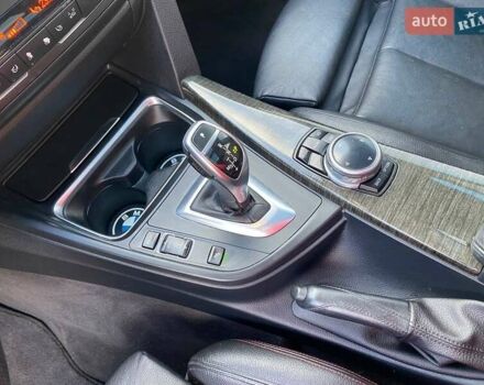 БМВ 3 Серія ГТ 2013 у Львові на Automoto.ua Білий БМВ 3 Серія ГТ, об'ємом двигуна 2 л та пробігом 205 тис. км за 12800 $, фото 17 на Automoto.ua