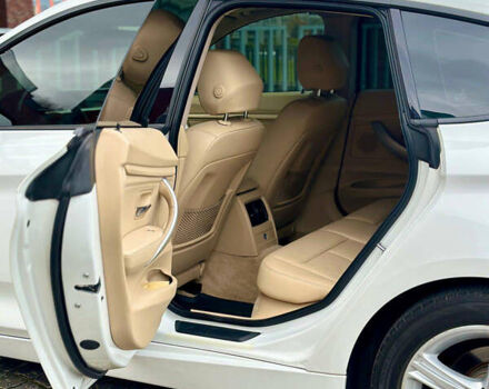 Білий БМВ 3 Серія ГТ, об'ємом двигуна 2 л та пробігом 185 тис. км за 14700 $, фото 18 на Automoto.ua