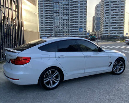 Білий БМВ 3 Серія ГТ, об'ємом двигуна 2 л та пробігом 180 тис. км за 14900 $, фото 1 на Automoto.ua
