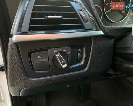 БМВ 3 Серія ГТ 2013 у Львові на Automoto.ua Білий БМВ 3 Серія ГТ, об'ємом двигуна 2 л та пробігом 205 тис. км за 12800 $, фото 12 на Automoto.ua