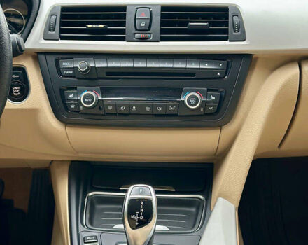 Білий БМВ 3 Серія ГТ, об'ємом двигуна 2 л та пробігом 185 тис. км за 14700 $, фото 24 на Automoto.ua