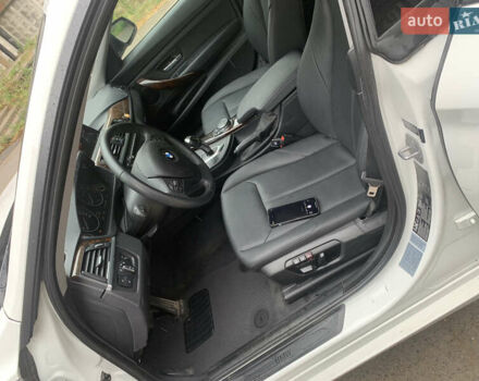 Білий БМВ 3 Серія ГТ, об'ємом двигуна 2 л та пробігом 165 тис. км за 19500 $, фото 27 на Automoto.ua