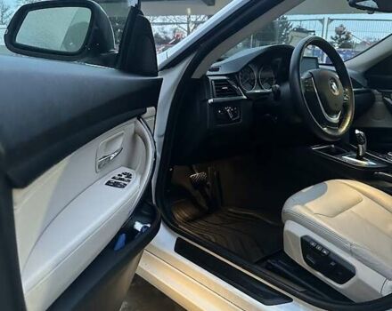 БМВ 3 Серия ГТ 2014 в Киеве на Automoto.ua Белый БМВ 3 Серия ГТ, объемом двигателя 2 л и пробегом 144 тыс. км за 20000 $, фото 10 на Automoto.ua