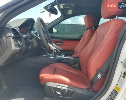 Білий БМВ 3 Серія ГТ, об'ємом двигуна 2 л та пробігом 64 тис. км за 2100 $, фото 6 на Automoto.ua